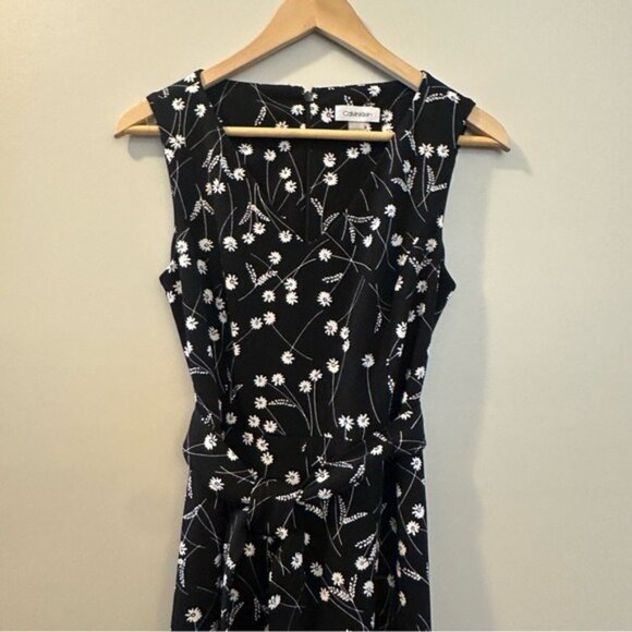 Calvin Klein Black White Floral Sleeveless Wide-Leg Jumpsuit Size 4 - Picture 6 of 11
